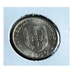 Portugal - 2,50 Escudos - N/D (1983) - Mundial Hóquei 82