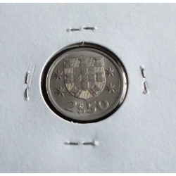 Portugal - 2.50 Escudos - 1977 - Sob